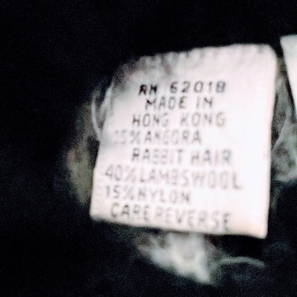 Gorgeous Rafaella Winter Sweater - Picture 5 of 8